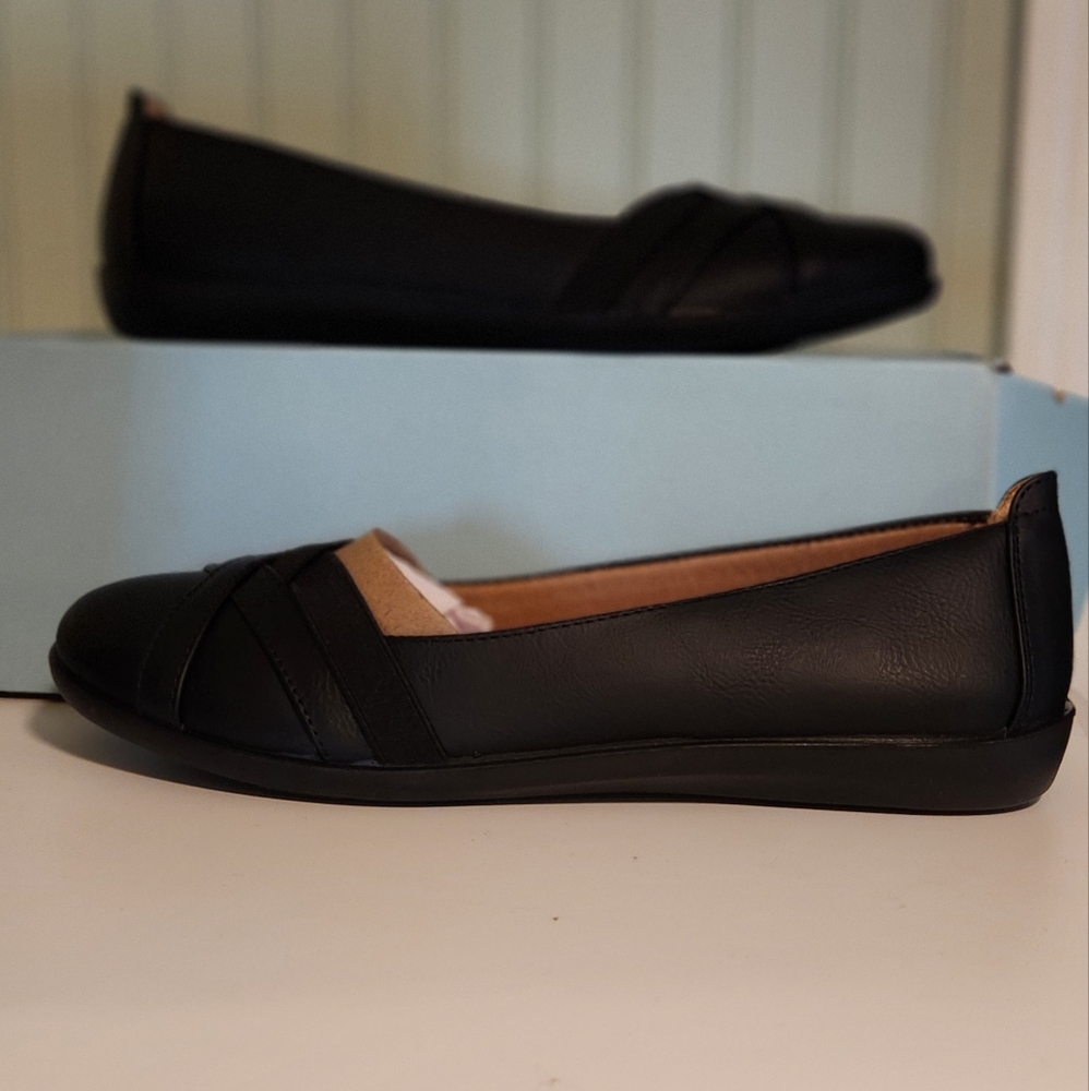 Lifestride Women's Black Flats